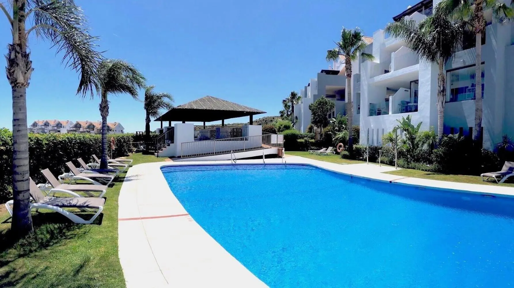 Bohemian-Chic Hideaway With Sun-Drenched Terrace Apartment La Cala De Mijas