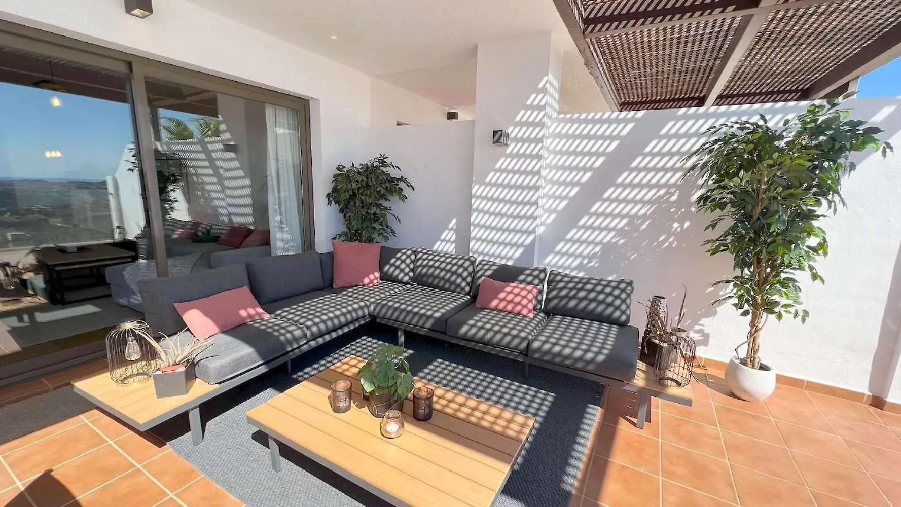 Bohemian-Chic Hideaway With Sun-Drenched Terrace Apartment La Cala De Mijas