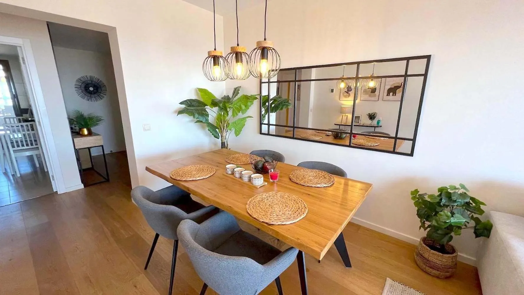 Bohemian-Chic Hideaway With Sun-Drenched Terrace Apartment La Cala De Mijas 0*,