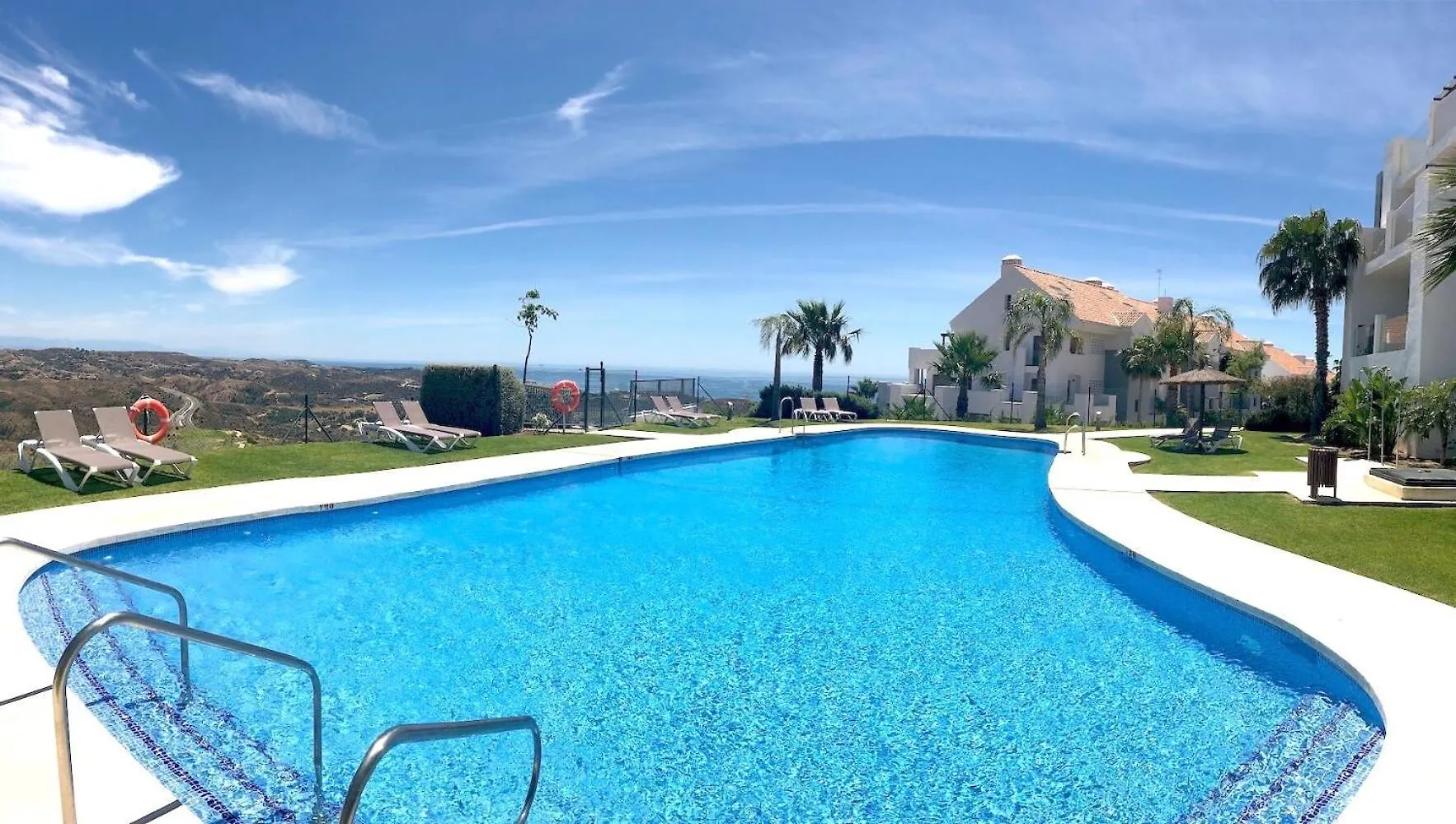 Apartament Bohemian-Chic Hideaway With Sun-Drenched Terrace La Cala De Mijas 0*,